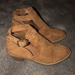 Rocket Dog Cut Out Booties